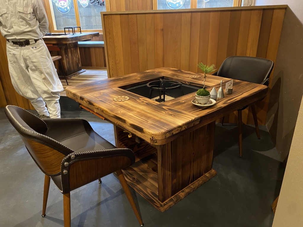 囲炉裏テーブル納品 | 囲炉裏・火鉢 | 薪ストーブ 暖炉 | 愛媛・高知