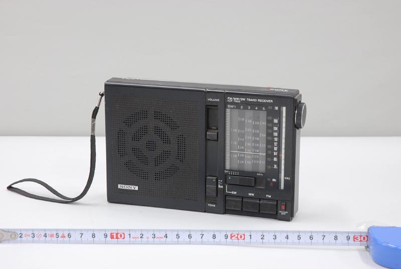 ラジオ受信機 SONY ICF-7600 | ラジオ受信機 | 第2展示室 | UEC
