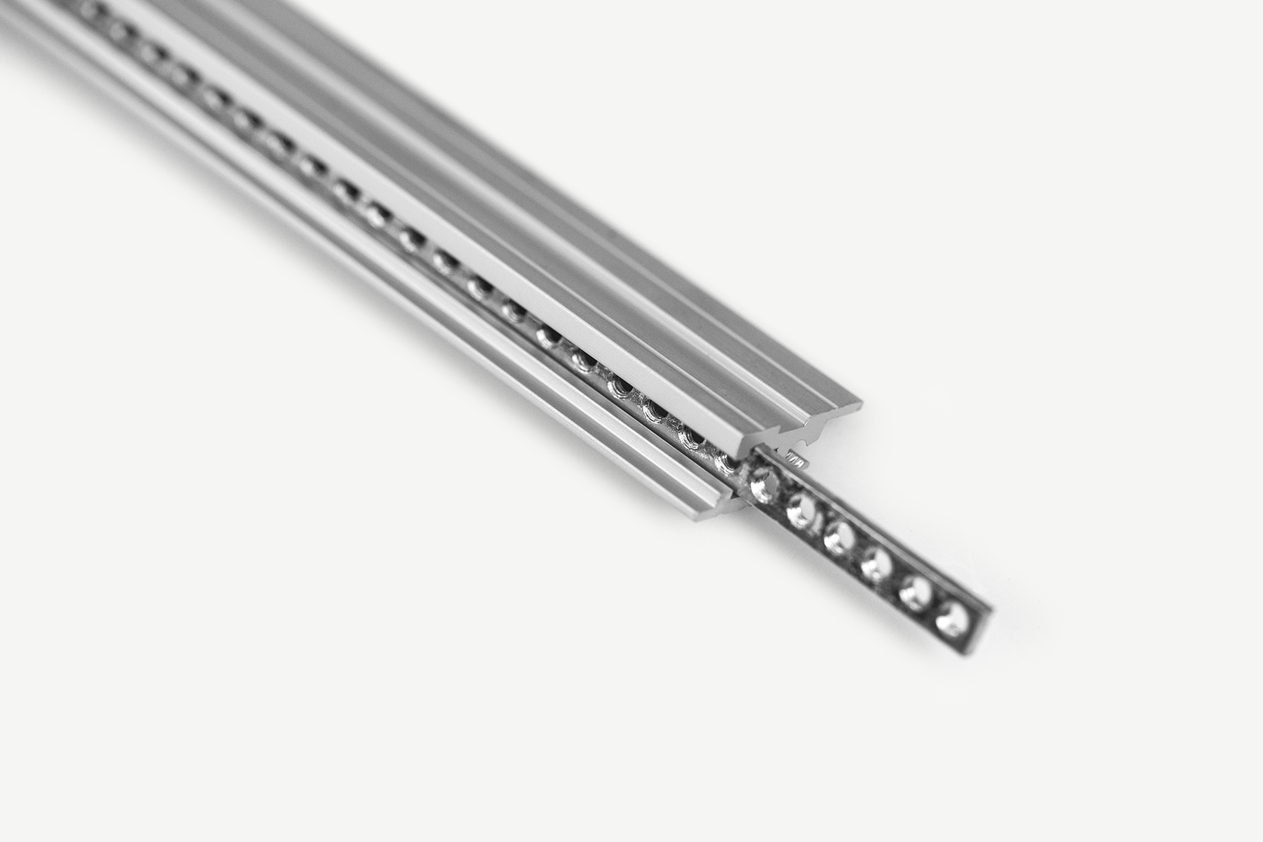 Tiptop Audio ユーロラックレールZ-Rails 84HP Black新品在庫状況をご