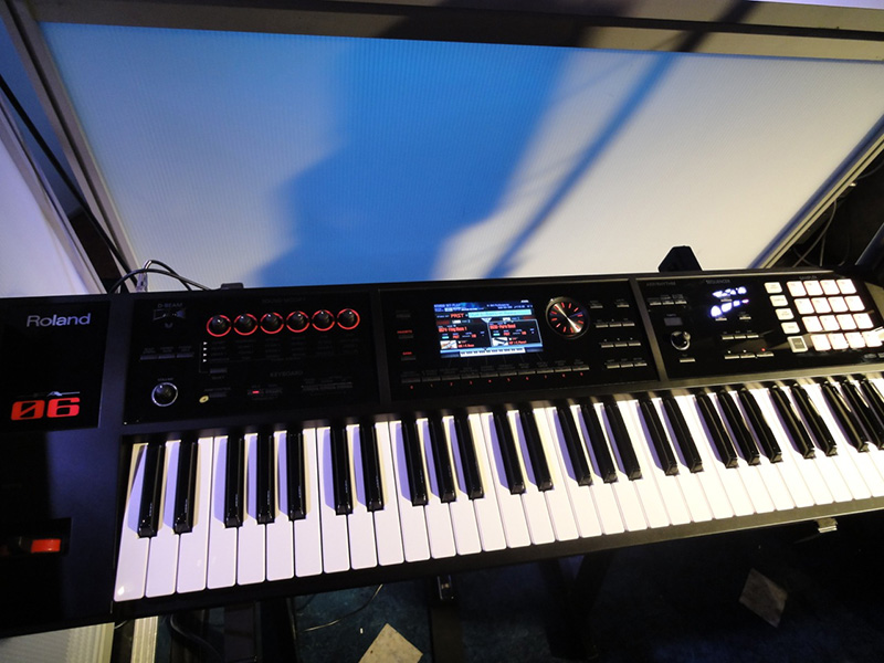 Roland FA-06/08 ゼロから音楽を生み出す新しいワークステーション