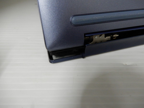 HP Pavilion 15-eg ヒンジ破損 カバー交換修理