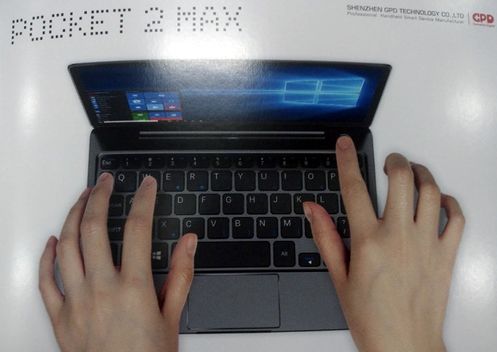 GPD Pocket 2 Max: An 8.9-inch Chuwi MiniBook alternative with an