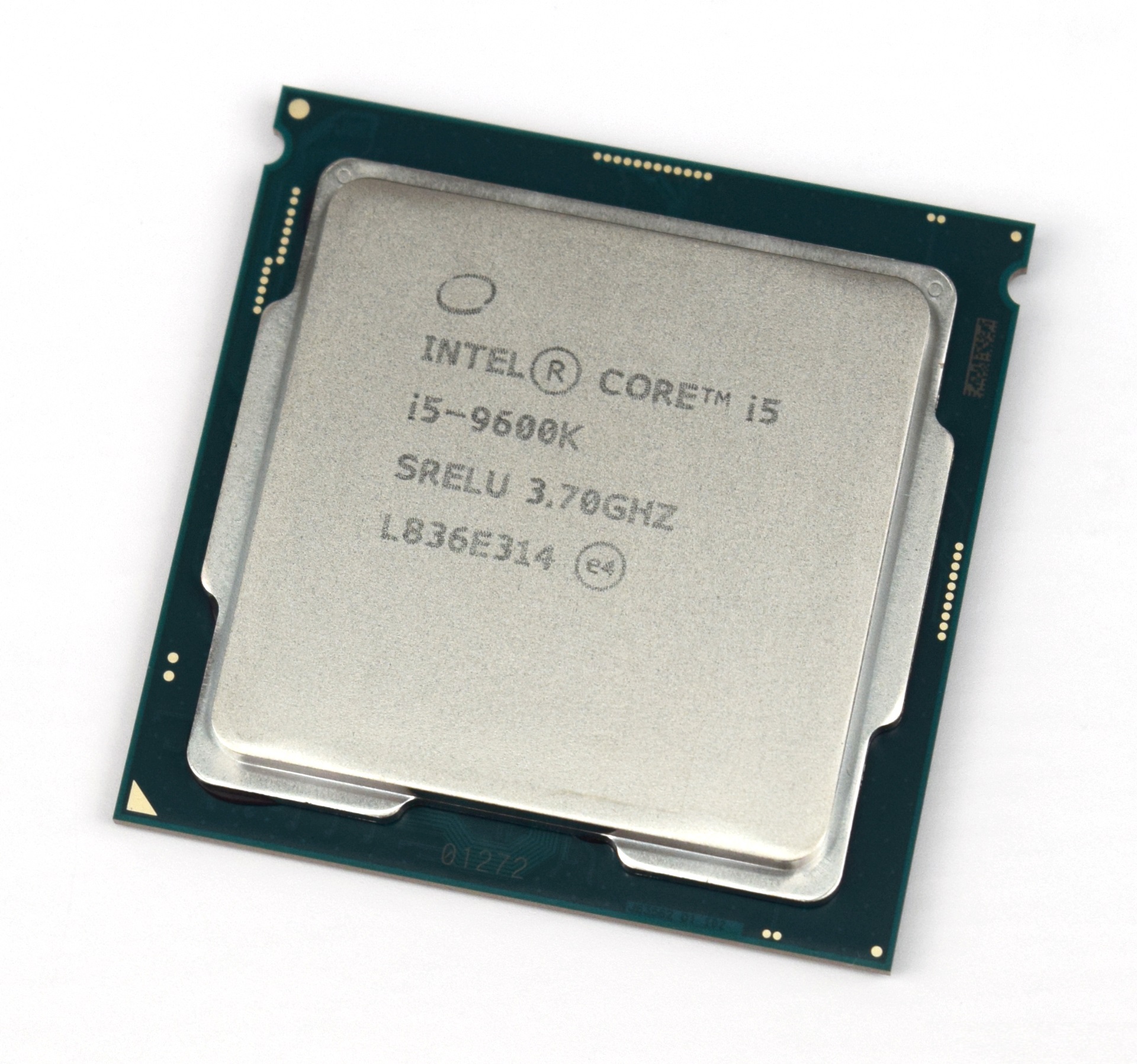 intel core i5 9600K LGA1151 稼働中 intel core i5 9600K LGA1151