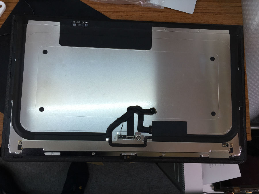 iMac 21.5インチ 2013年タイプ メモリ増設作業