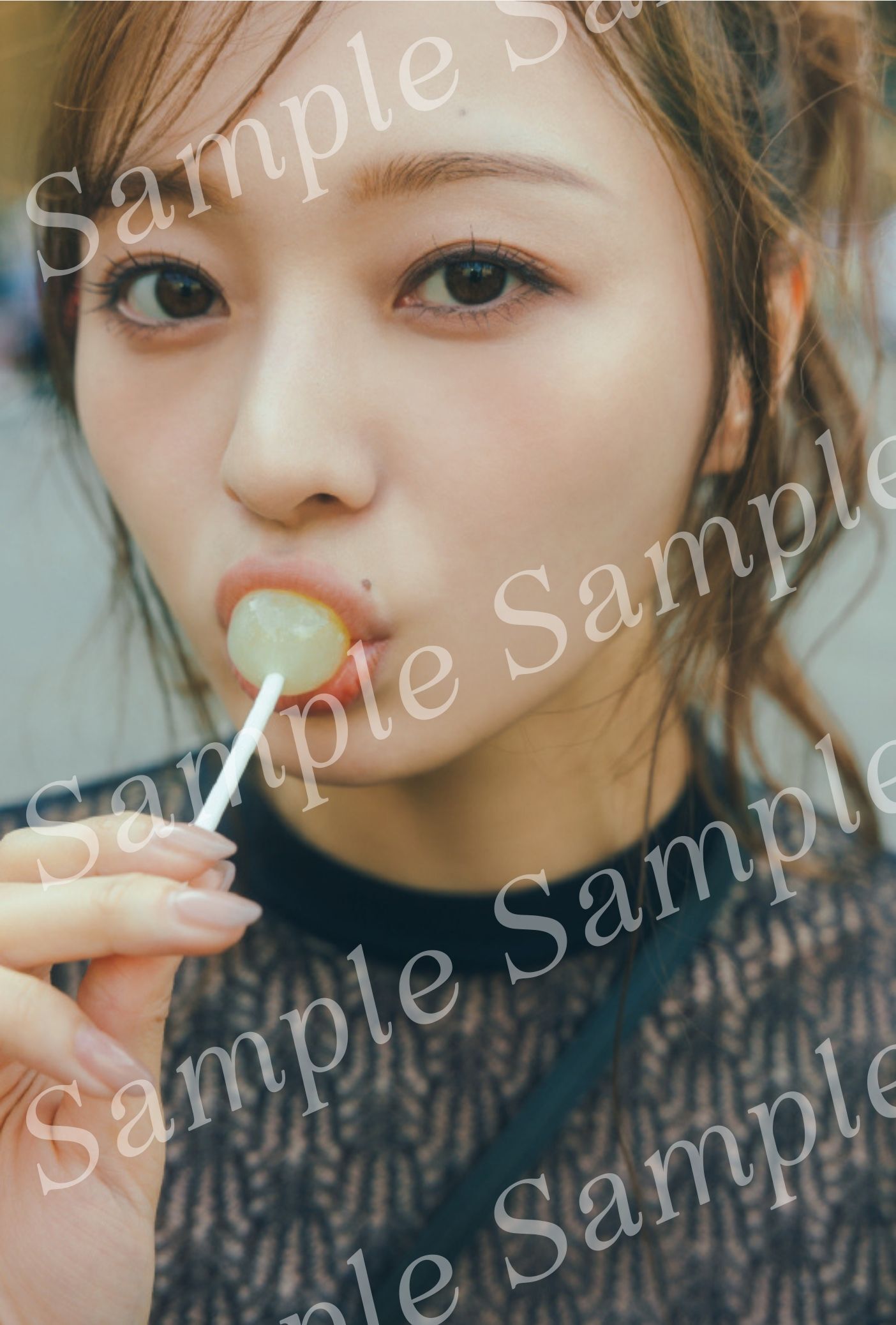 梅澤美波2nd写真集「透明な覚悟」書店別特典ポスター＆ポストカードの