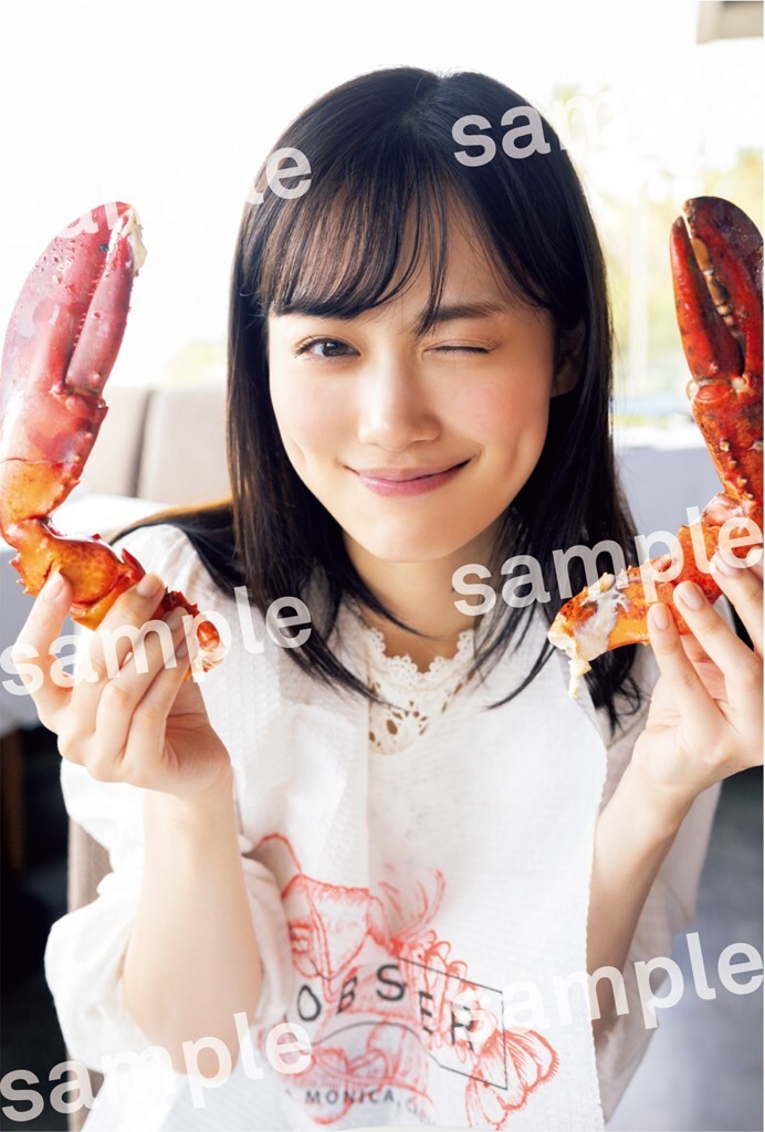 山下美月2nd写真集「ヒロイン」全16種の書店別特典ポストカード解禁！