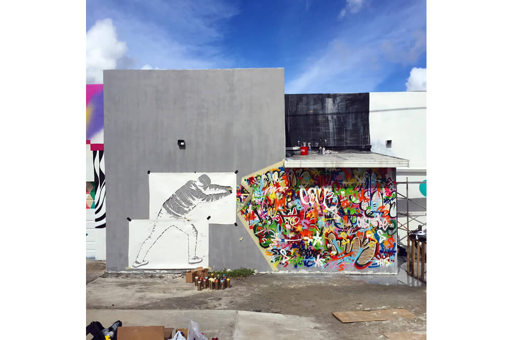 マーティン・ワトソン Martin Whatson「Behind the Curtain」を通販で