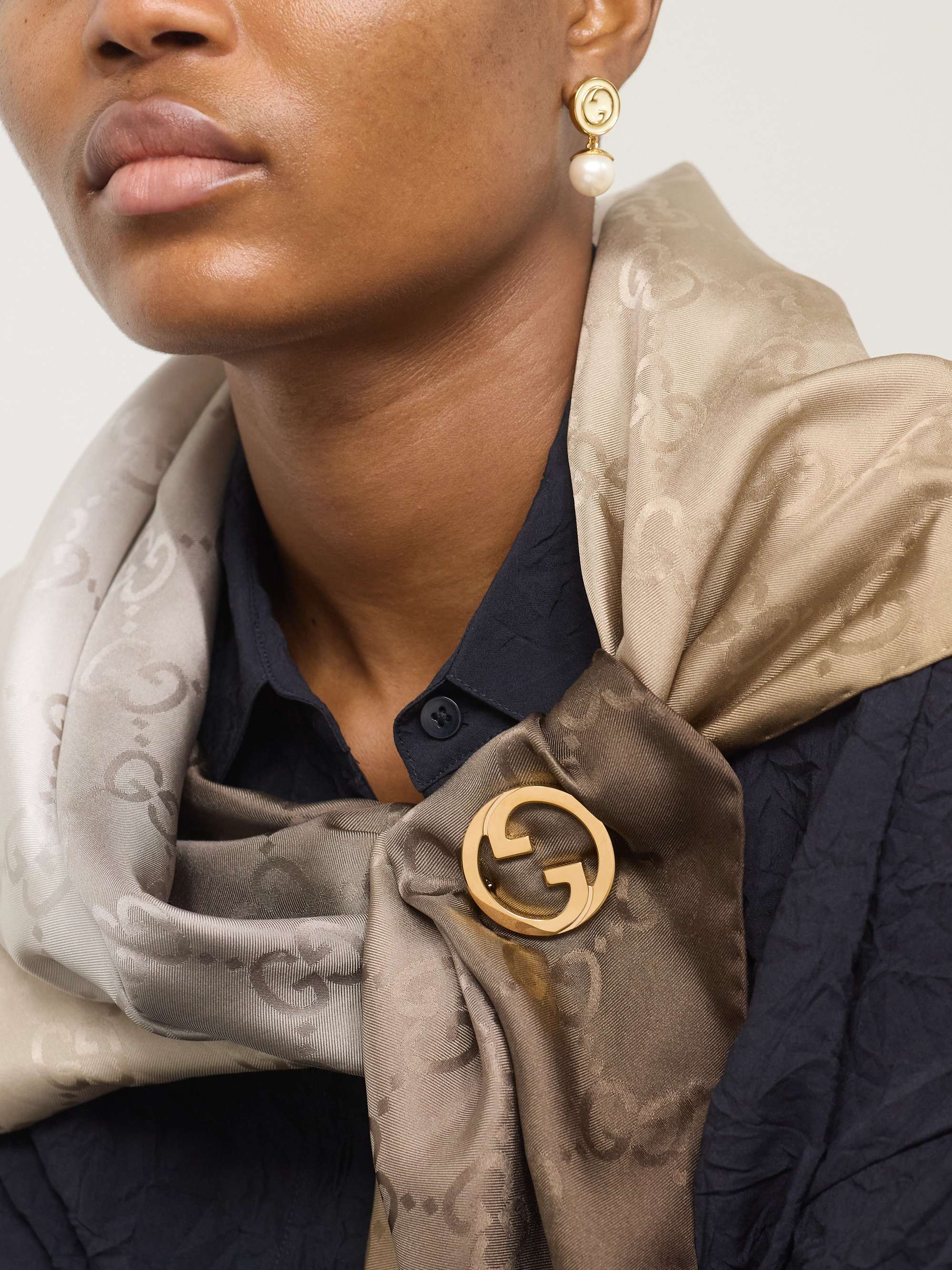 GUCCI Blondie gold-tone brooch | NET-A-PORTER