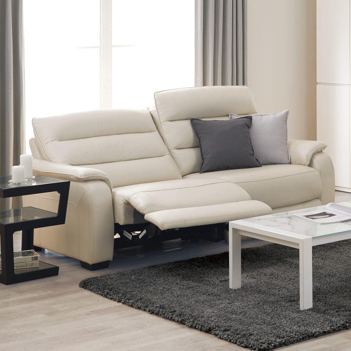 ☆yutoページ☆ ホワイト リクライニングソファ しおちゃんページ 電動