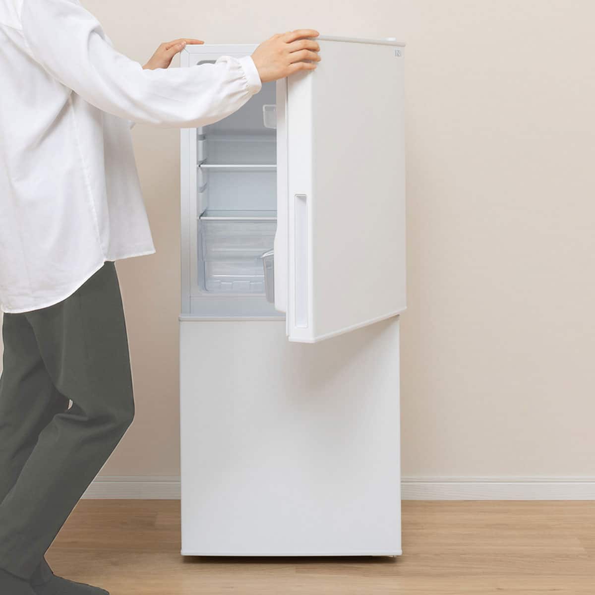 送料無料&一部地域は3000円引き‼️】ニトリ 冷蔵庫 106L 25年製 楽天