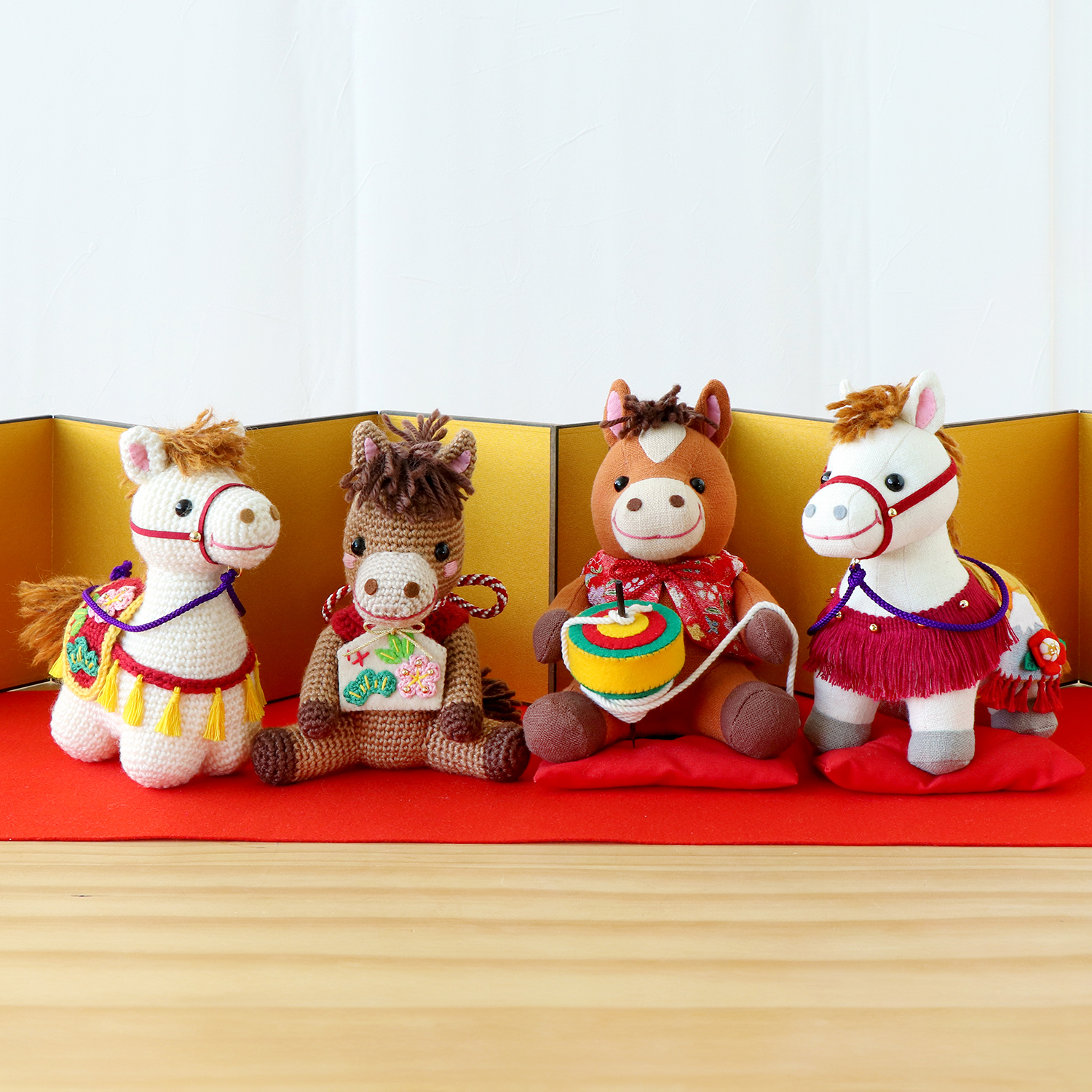 PA821 干支 ぬいぐるみキット 午 「コマとお馬さん」 (袋)「手芸材料の