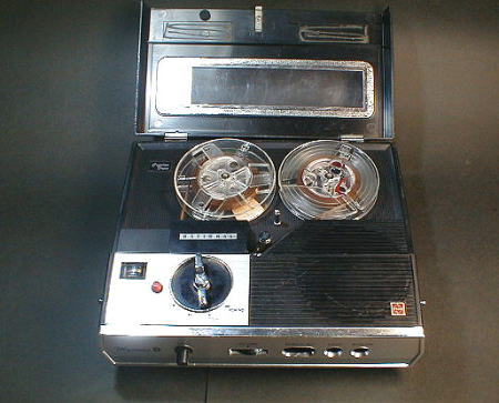 テープレコーダー