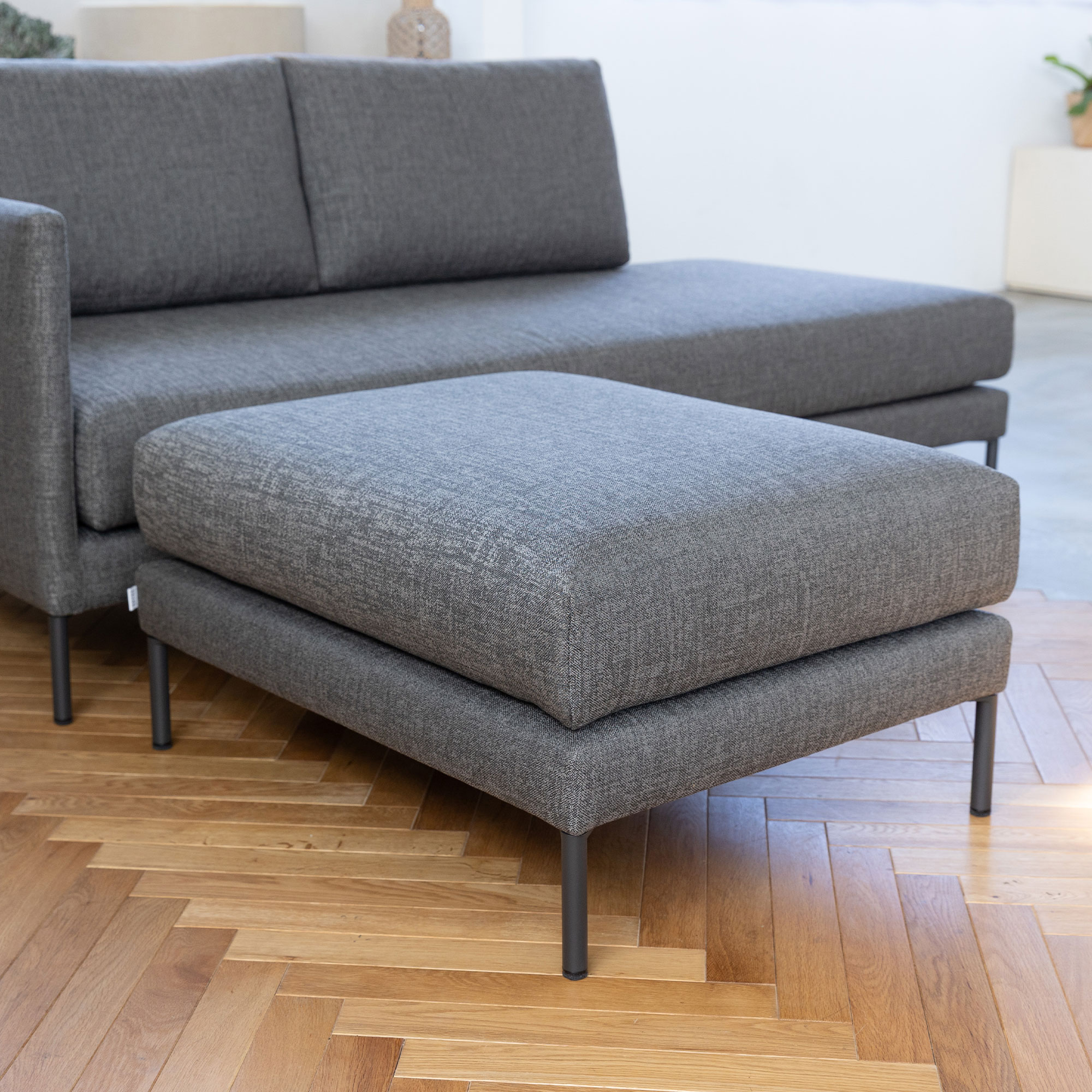 Animato オットマン」 製品詳細ページ | 国産ソファブランド NOYES