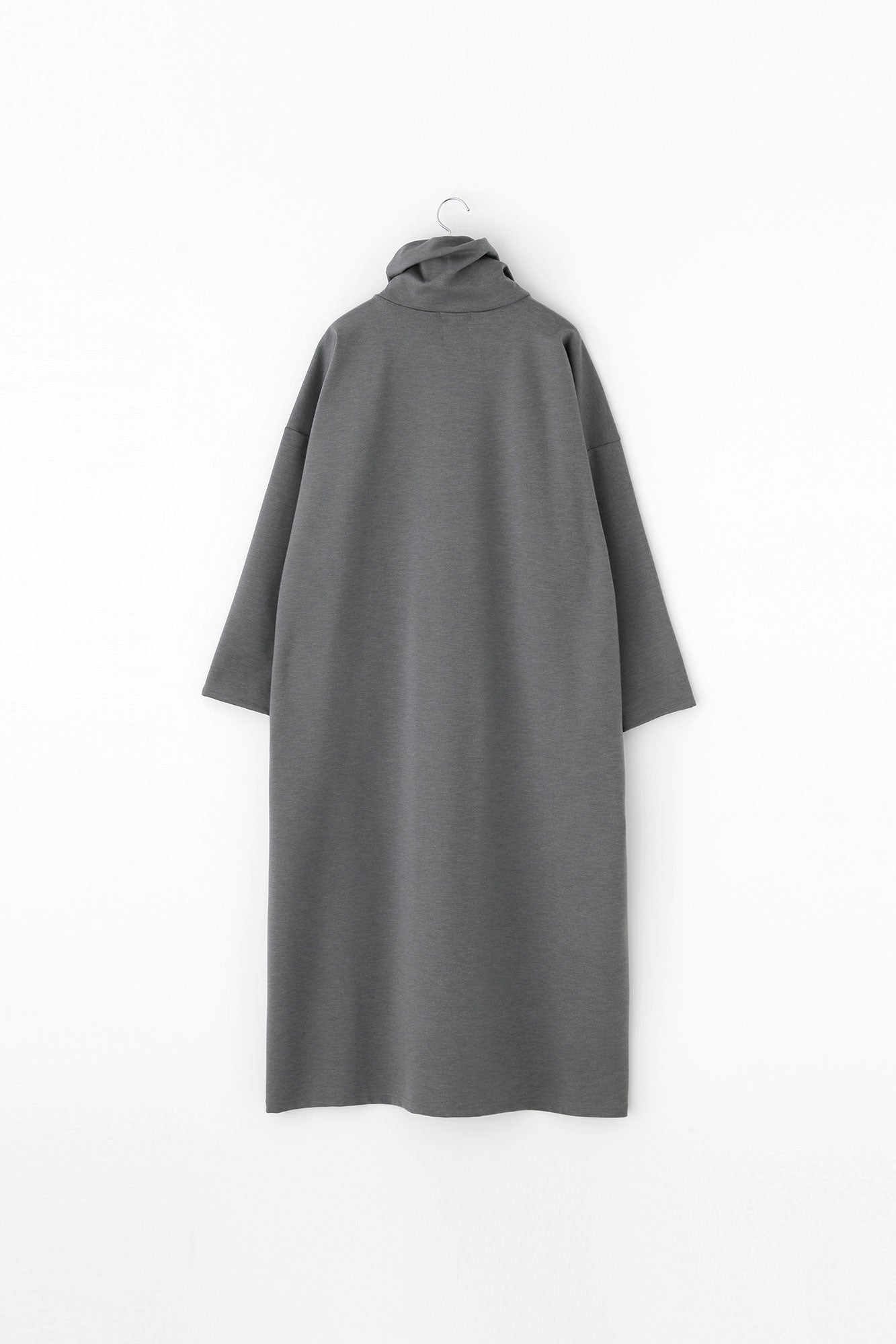 ソフトサーモ(R) ポンチローマ タートルネック L/S OP マキシ丈／グレー