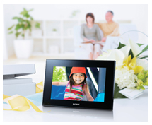 リビングなどで手軽に写真を楽しめるデジタルフォトフレーム“S-Frame