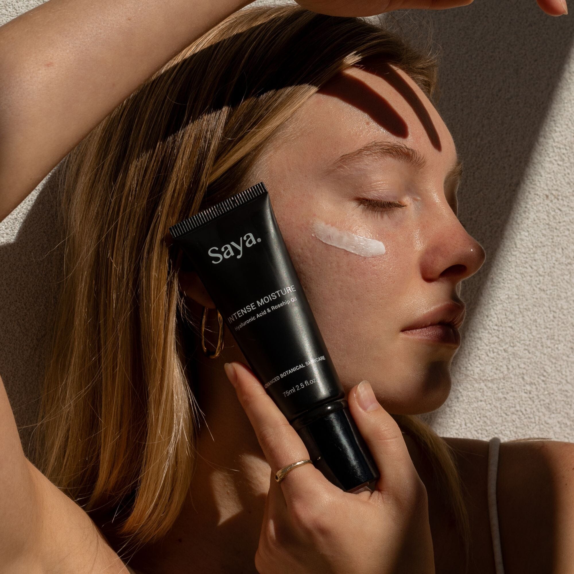 Intense Moisture with Ceramides + Hyaluronic Acid + Rosehip Oil