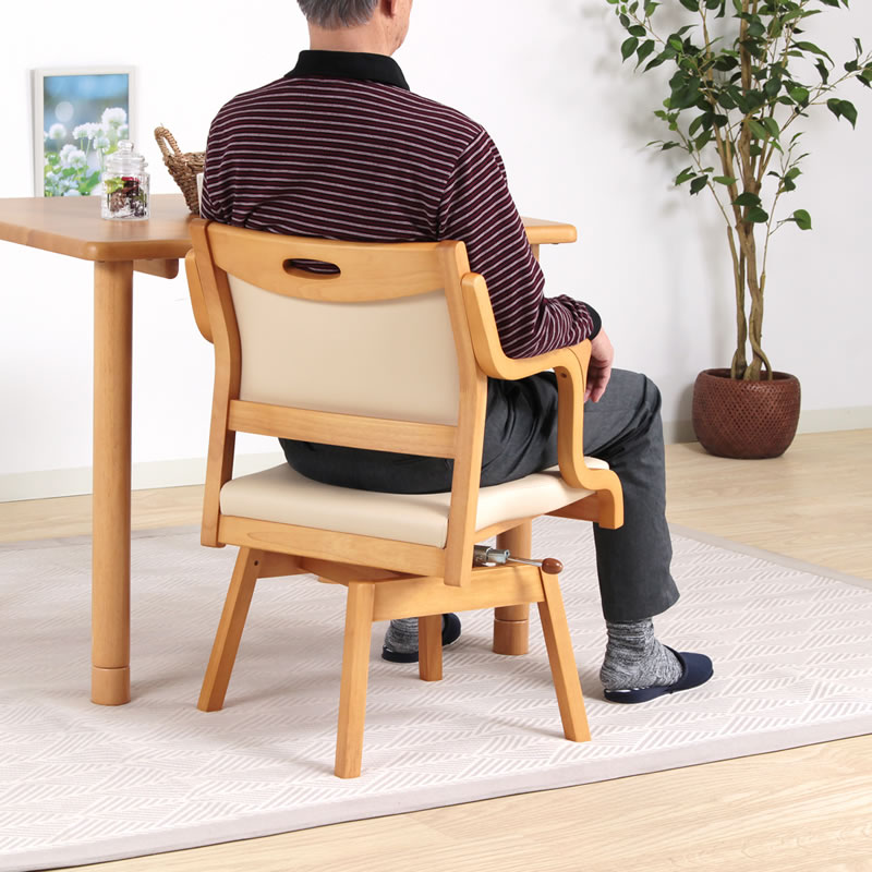 介護福祉施設向け家具｜製品案内｜有限会社貞苅椅子製作所｜福岡県大川