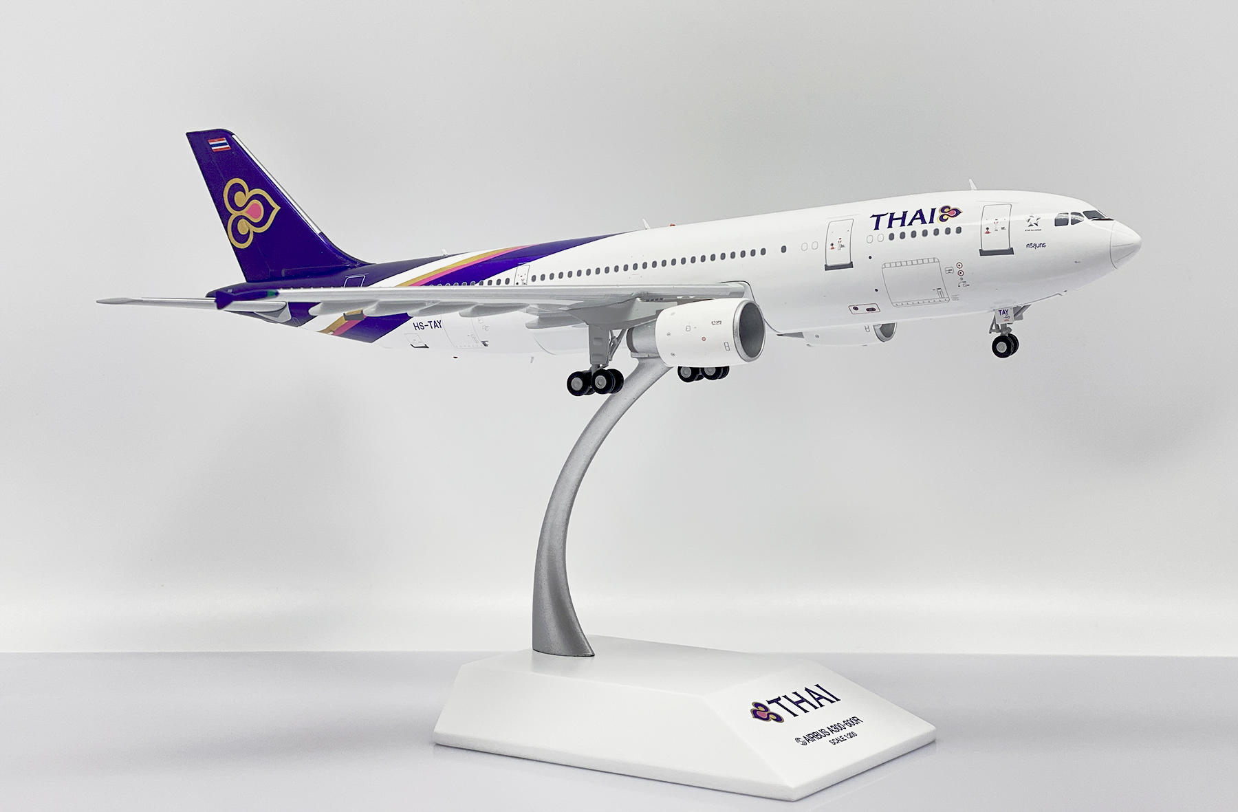 ScaleModelStore.com :: JC Wings 1:200 - XX20217 - Thai Airways
