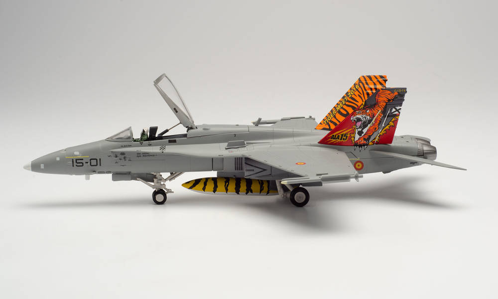 ScaleModelStore.com :: Herpa Wings 1:72 - 580588 - Spanish Air