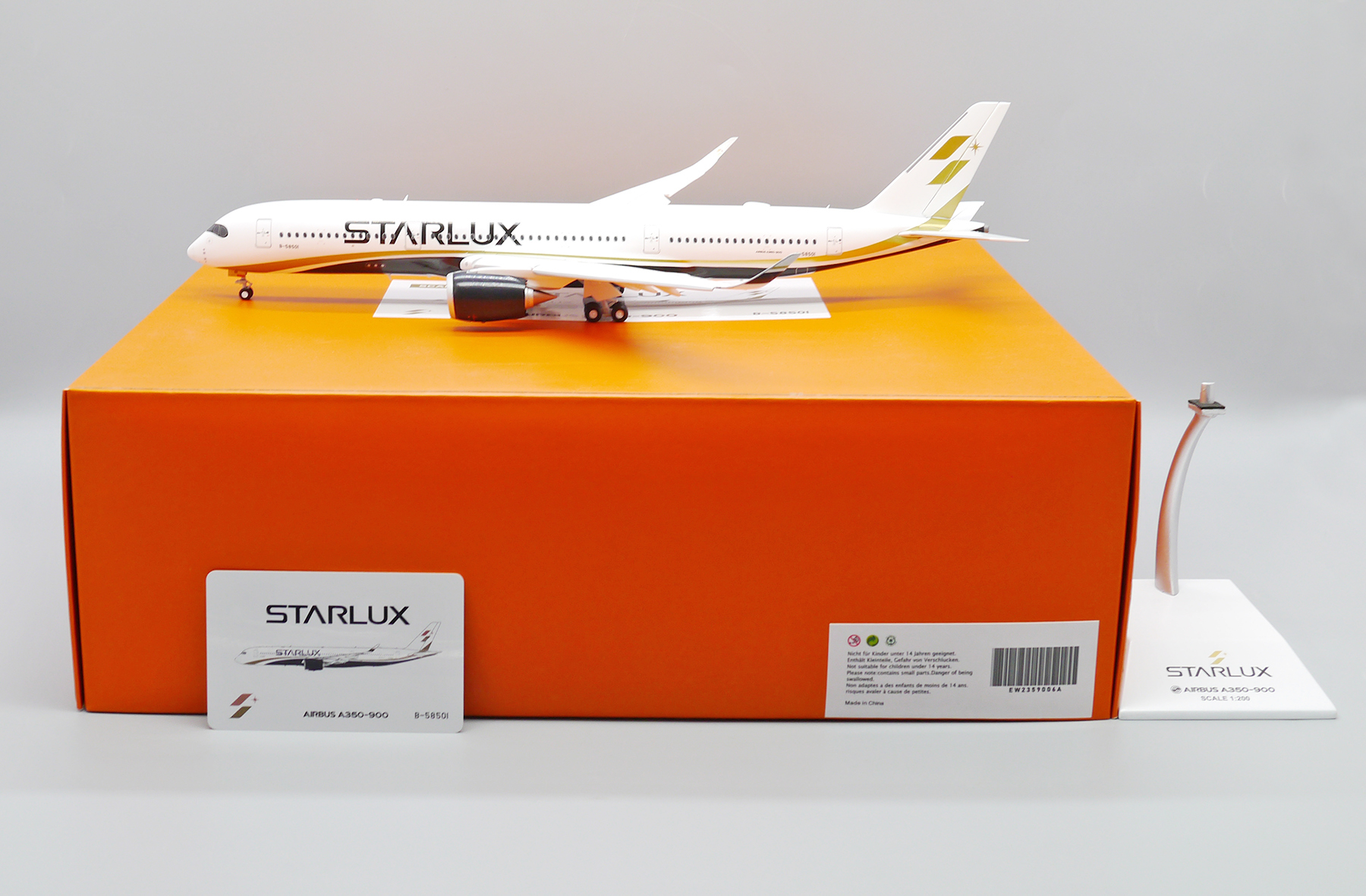 ScaleModelStore.com :: JC Wings 1:200 - EW2359006A - Starlux