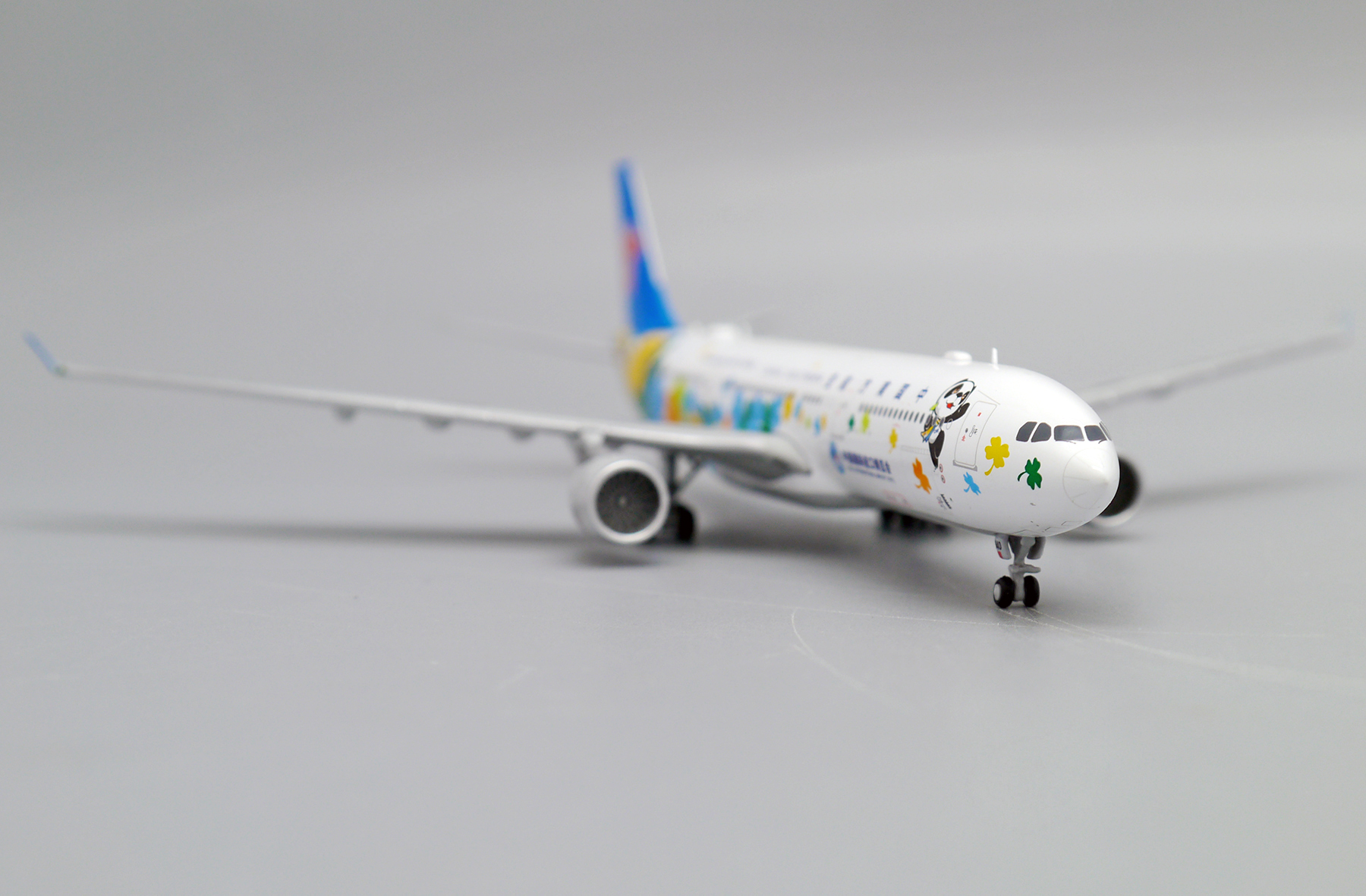 ScaleModelStore.com :: JC Wings 1:400 - XX4893 - China Southern