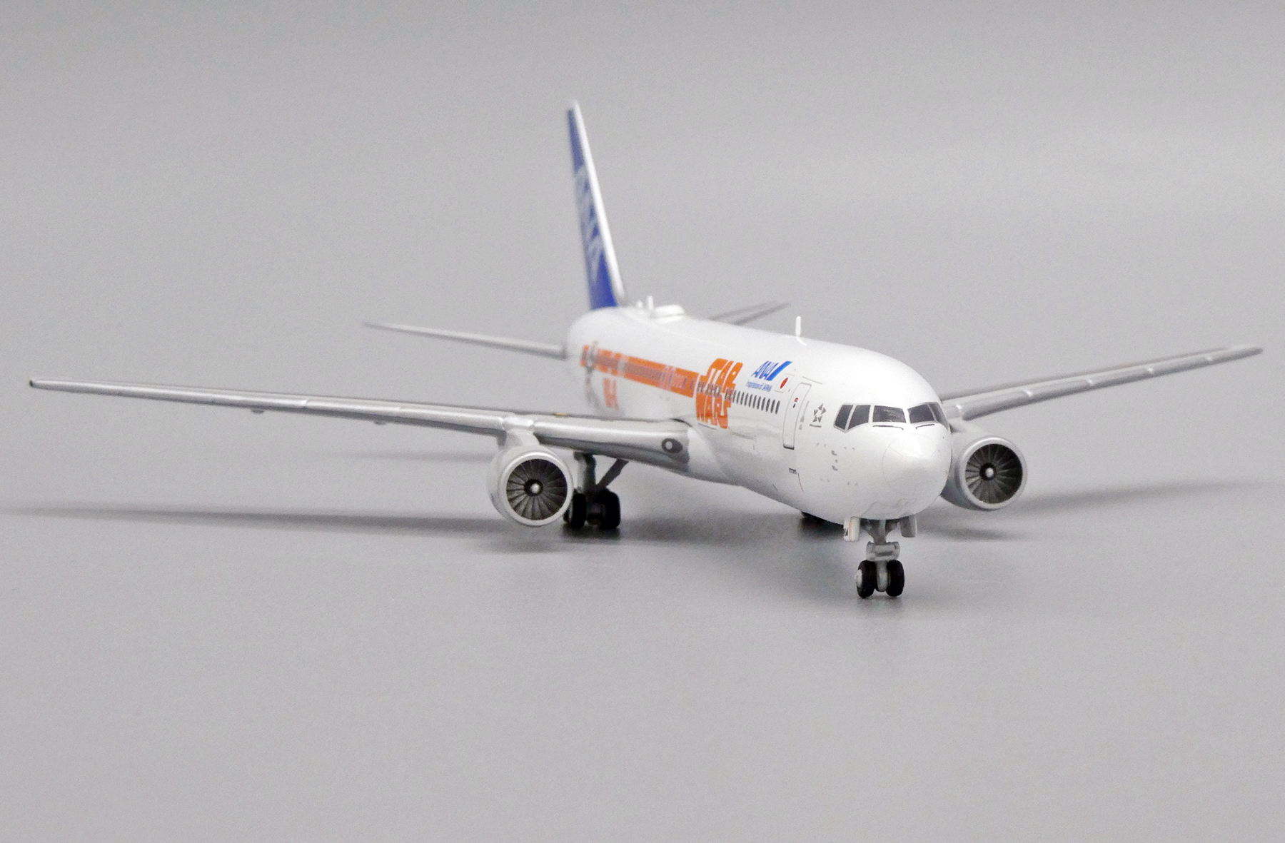 ScaleModelStore.com :: JC Wings 1:400 - EW4763003 - ANA All Nippon