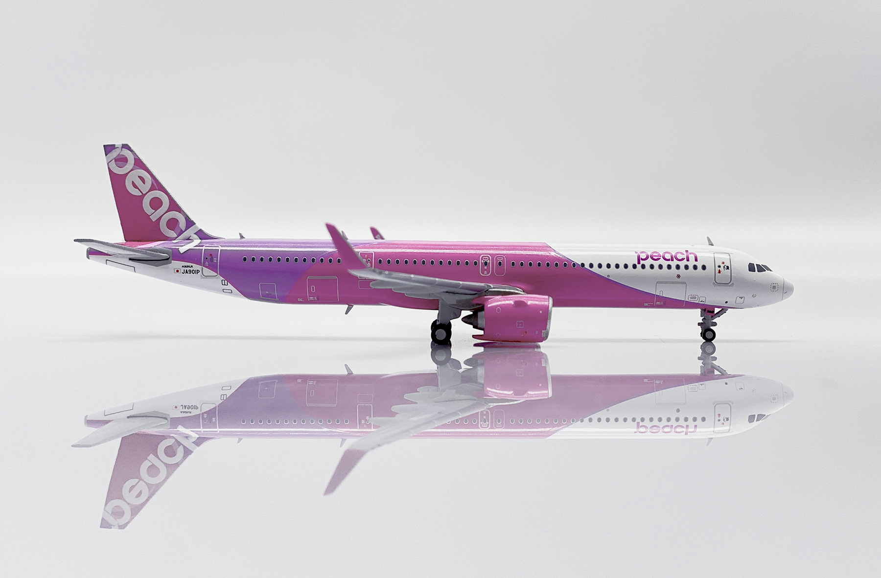 航空機・ヘリコプター Peach A320 航空機・ヘリコプター Peach A320