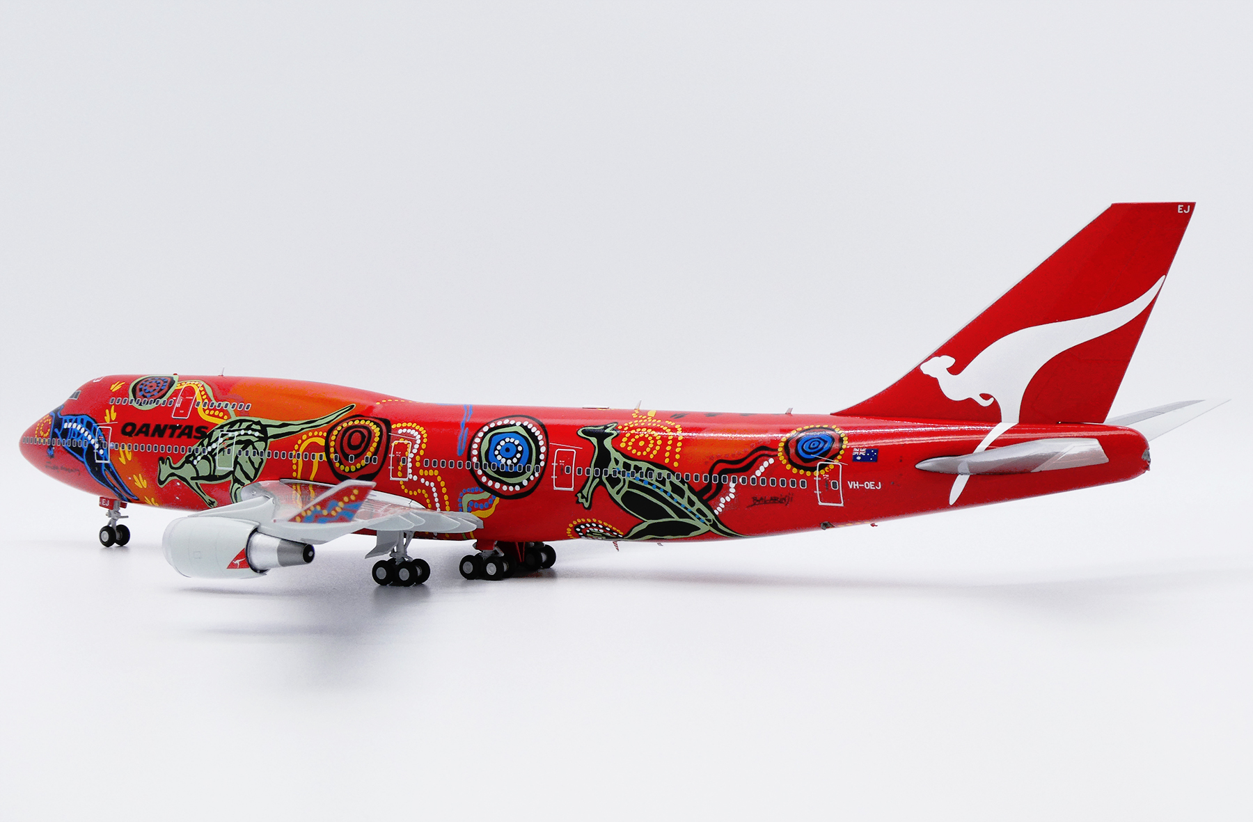 ScaleModelStore.com :: JC Wings 1:200 - XX20377 - Qantas Boeing