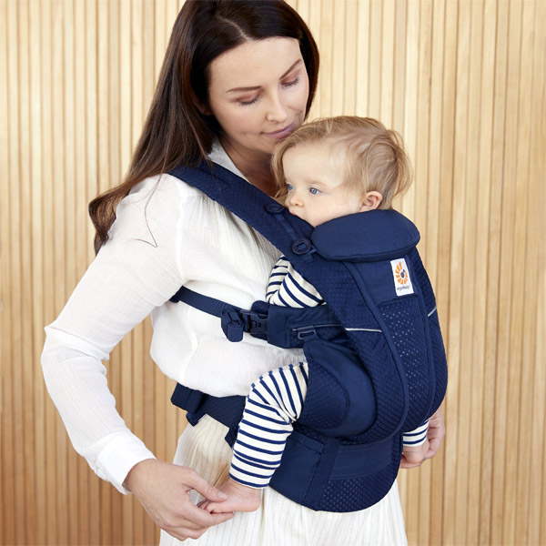 ErgoBabyCarrier オムニ ブリーズ ミッドナイトブルー 専用カバー付き3