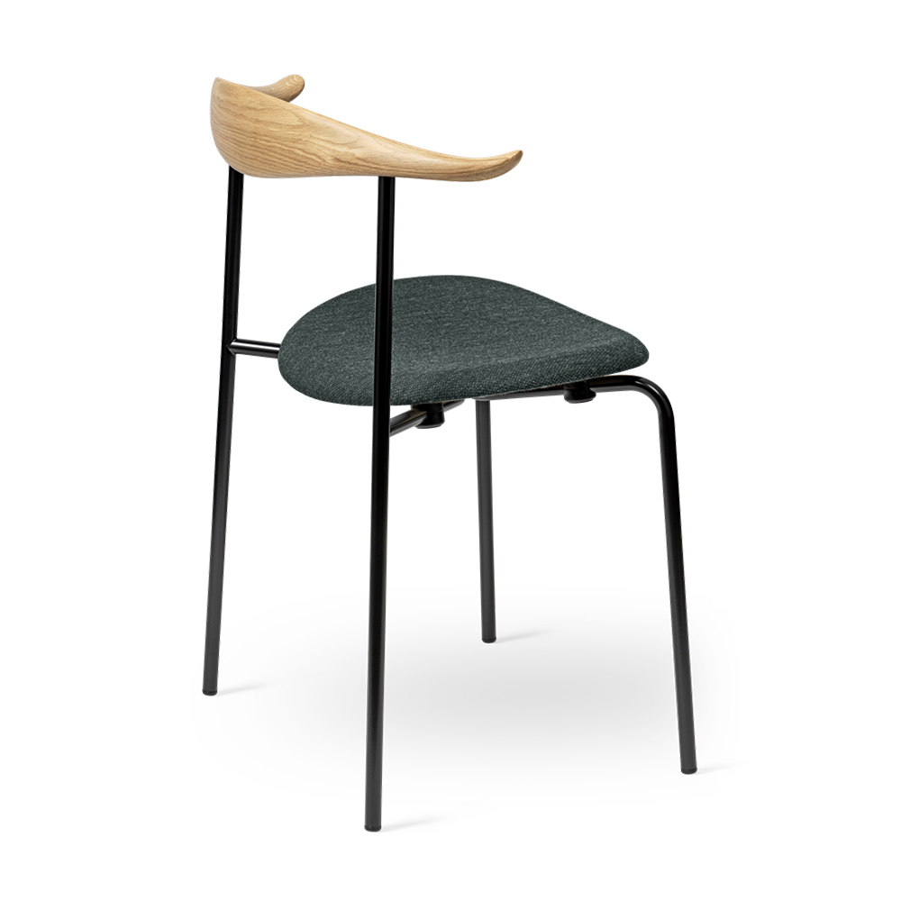 CH88P チェア / オーク材 オイル仕上げ Remix173 ブラック脚Carl