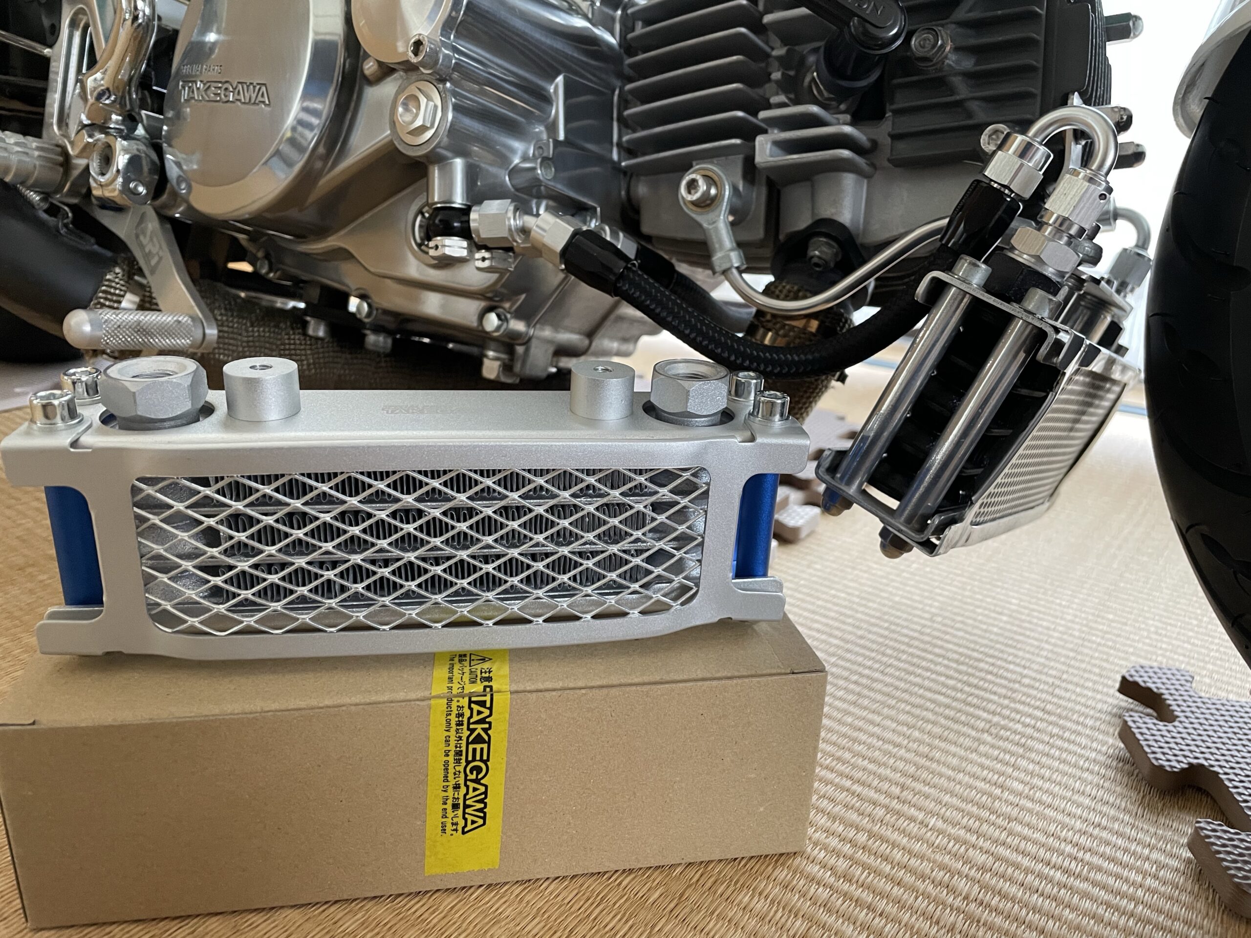 武川】3段コアと4段コアオイルクーラーの比較画像 | Freedom