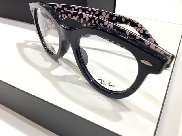 入荷情報】Ray-Ban 限定モデル「SAKURA LIMITED EDITION」 | お知らせ