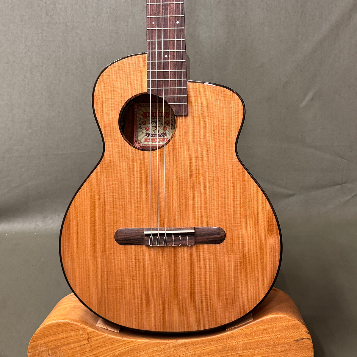 下倉楽器ウェブショップ / Bird MN