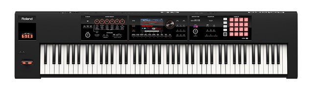 大人気シンセサイザー】Roland FA-08の外箱ダメージお買い得品が入荷