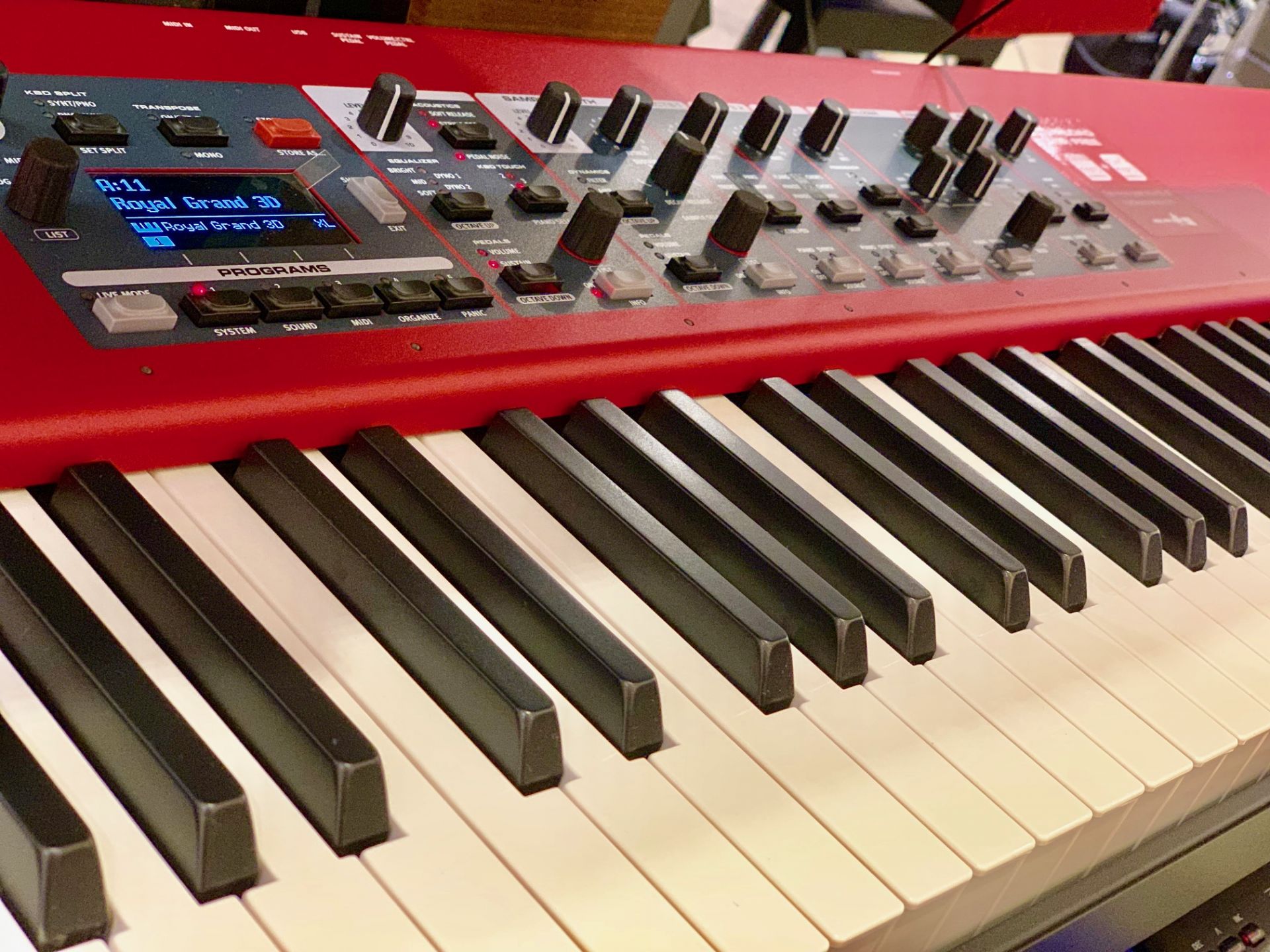 シンセサイザー】NORD/ノード入荷！「Nord Electro 6D 73」「NORD