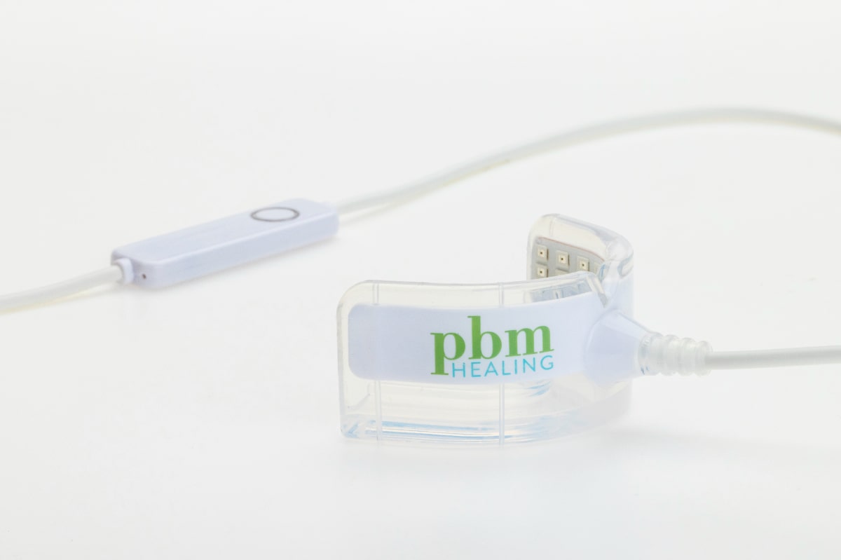 スピード矯正（光加速矯正装置）| 銀座しらゆり歯科