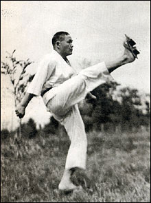 廣西元信 先生 | 日本空手道 松濤會 - Shoto-kai