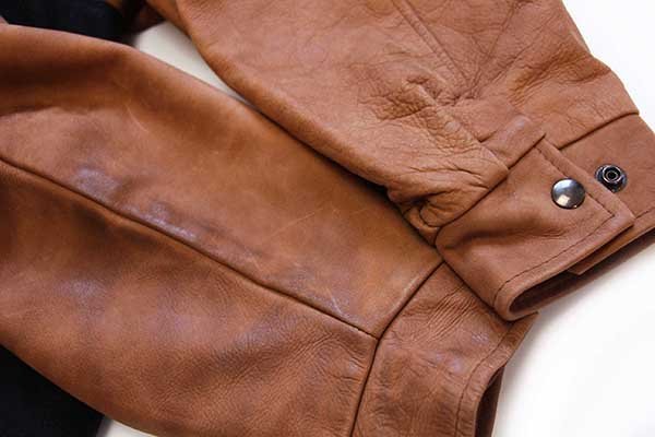 カナダ製 GIANNONE刺繍 スタンドカラー 中綿入り メルトン ウール 袖革