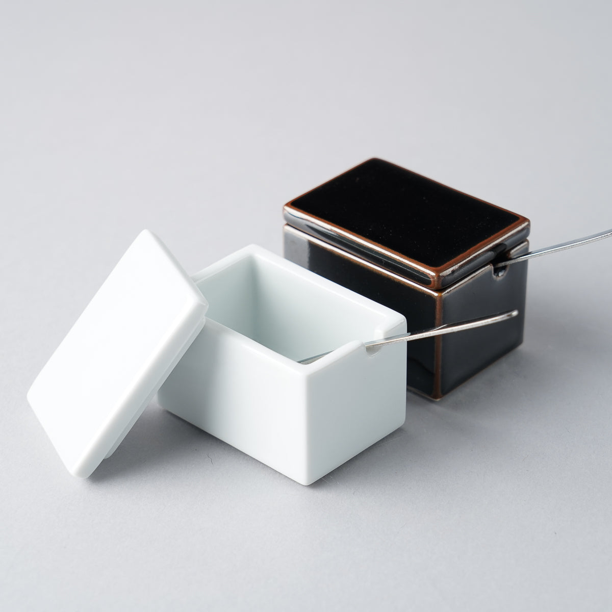 波佐見焼 天目 コンディメント からし入れ [薬味サジ付] 白山陶器の