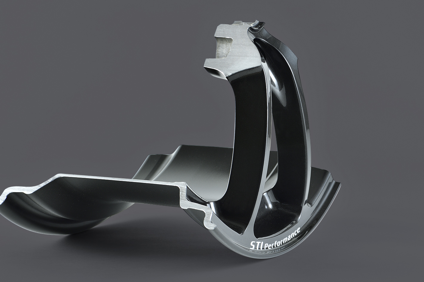 STIパフォーマンスホイール 18インチ 8.0J（マットガンブラック