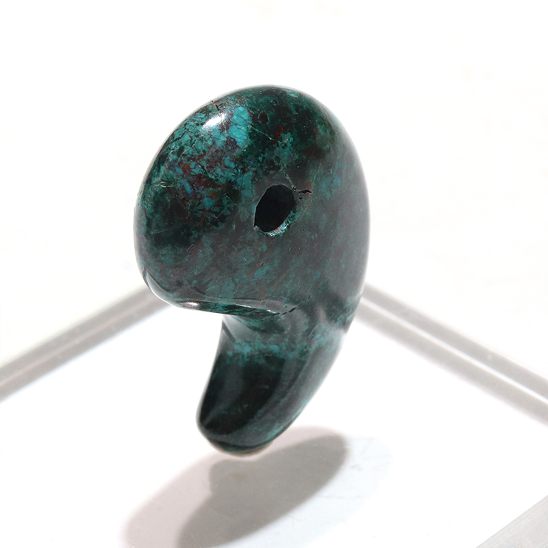 現品限り】勾玉 クリソコラ 約30mm ブラジル産 穴あき 日本製 繁栄