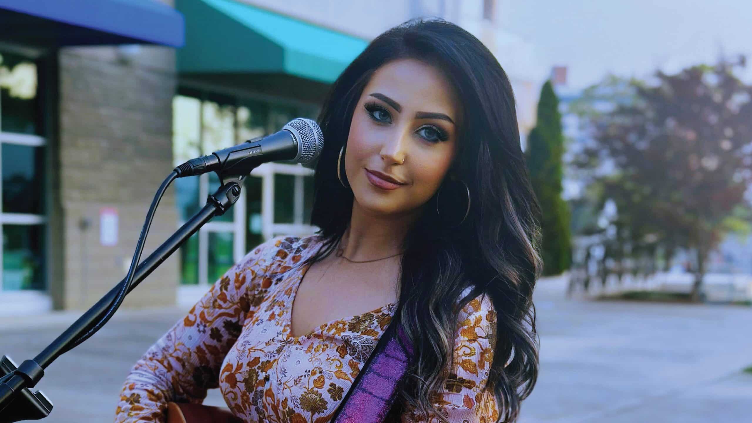 Emma Klein - Live at Stovehouse! - Stovehouse