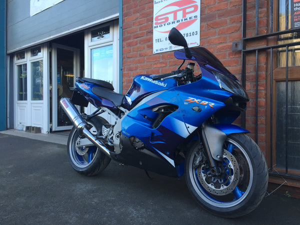 2000 Kawasaki ZX-9R E1 | STP Racing Products