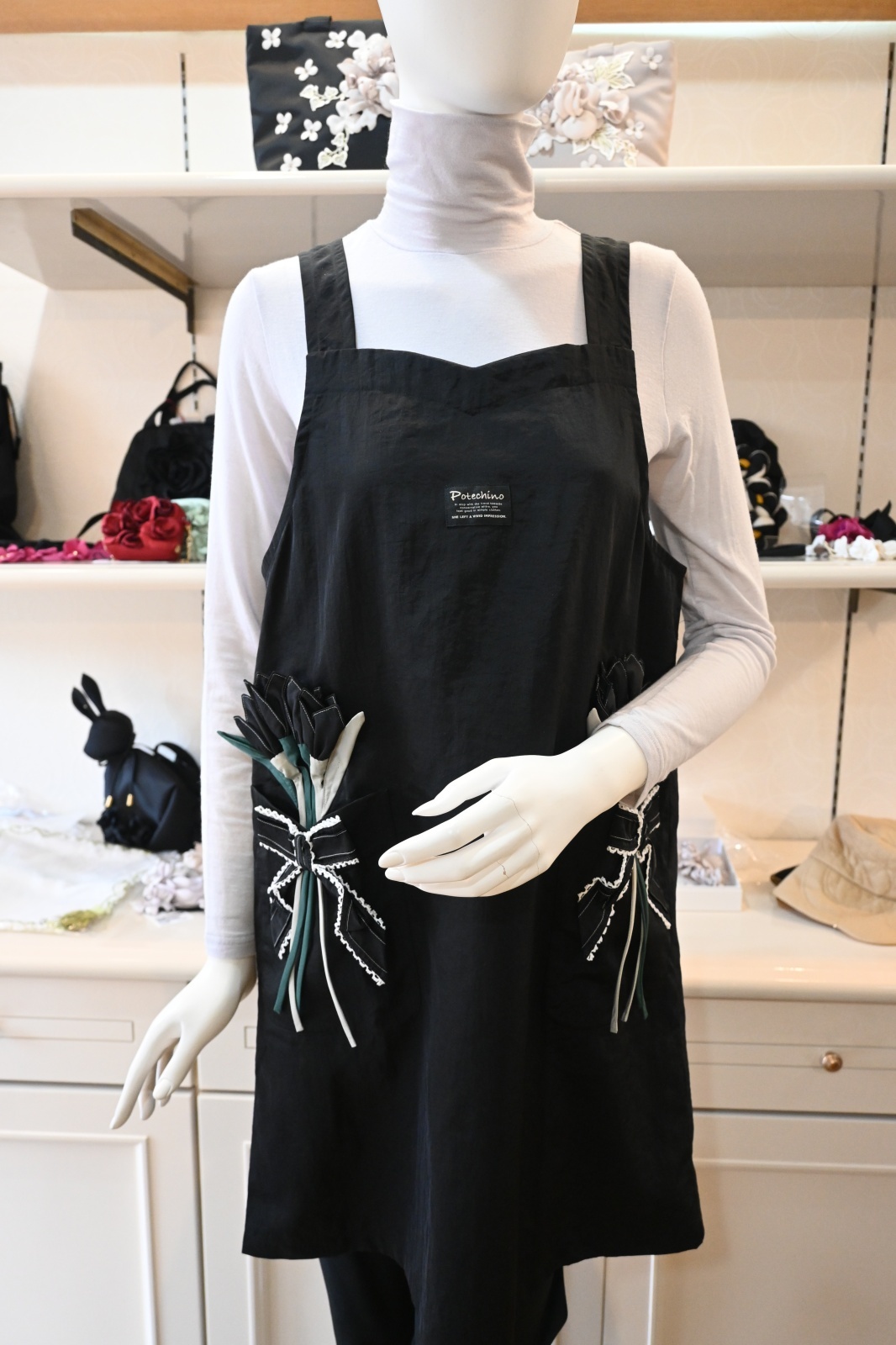 POTECHINO エプロン（チューリップ） - 尾道ポテチーノ