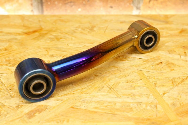 Leopard チタンエンジンサブハンガー [シグナスX・BW'S125]