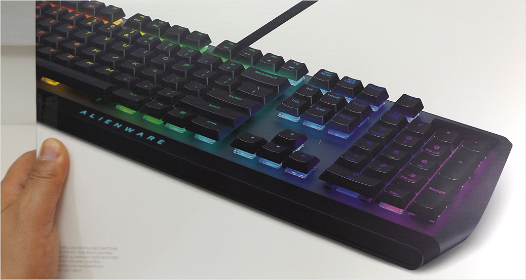 ALIENWAREキーボード、AW510K（ダークサイドオブザムーン）のレビュー