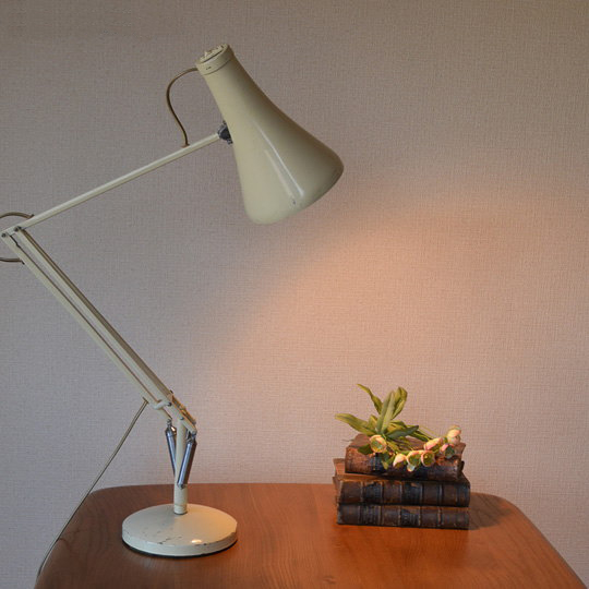 インダストリアルライトの魅力【パディントン】アンティークの知りたい