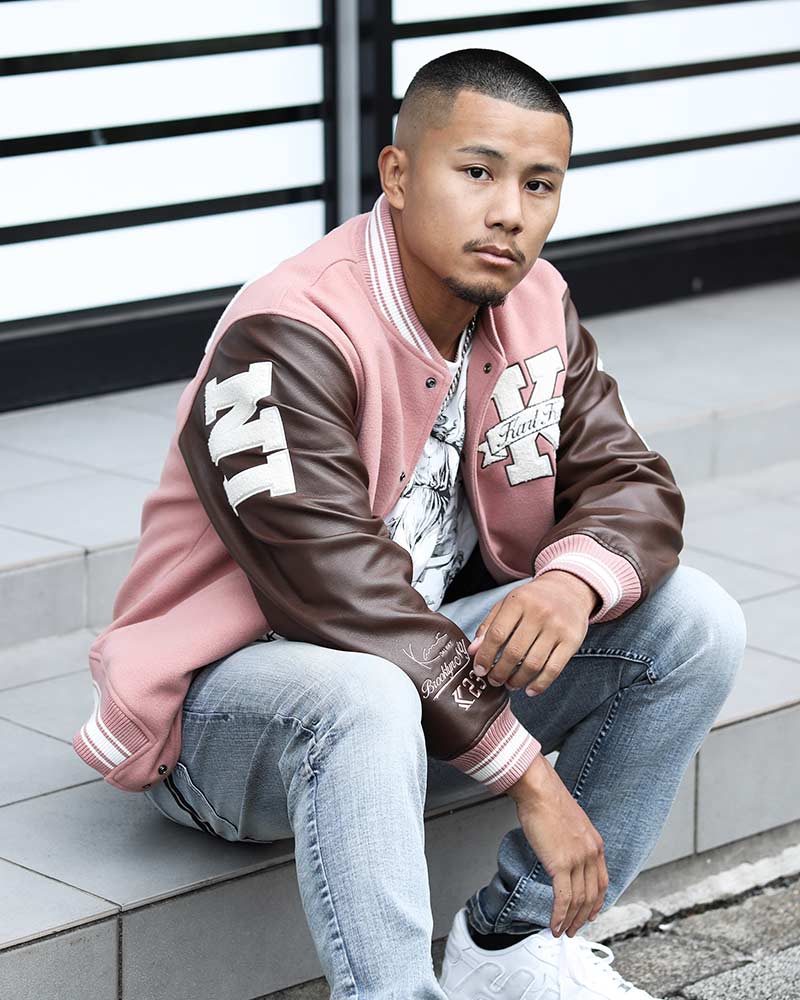 Karl Kani-ロゴ サガラ スタジャン- – PEET ONLINE STORE