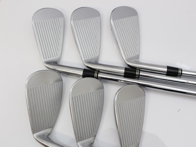 J40 DUAL POCKET CAVITY ブリヂストン(BRIDGESTONE) アイアンセット