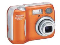 ニコン、小型軽量グリップスタイル採用の400万画素デジカメを発売